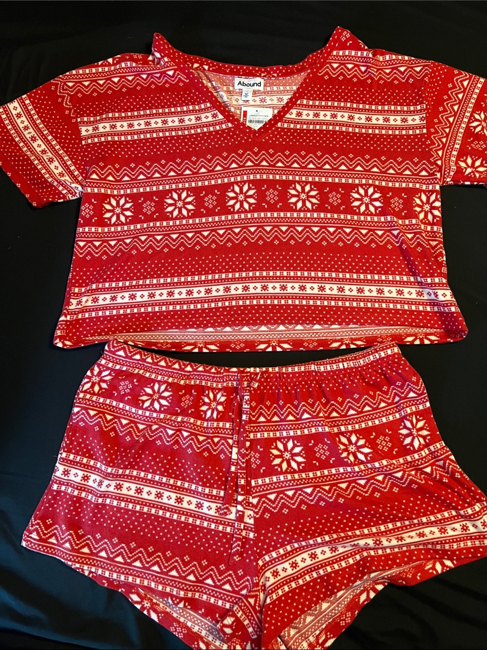Abound Women’s Red Holiday Fair Isle Pajama Set. Softest material EVER!!!